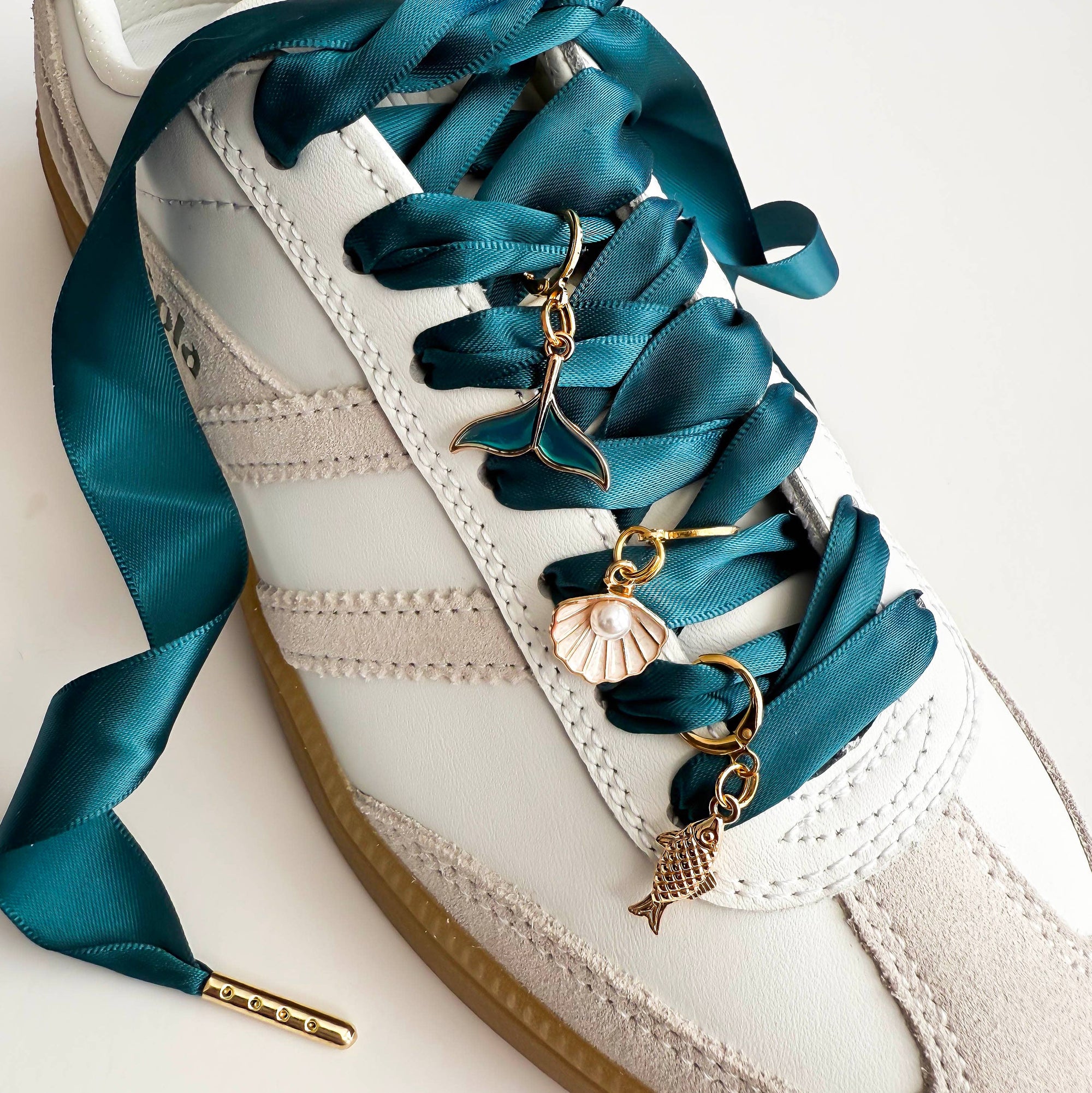 Leo + Lee Shoe Lace Charm Sets