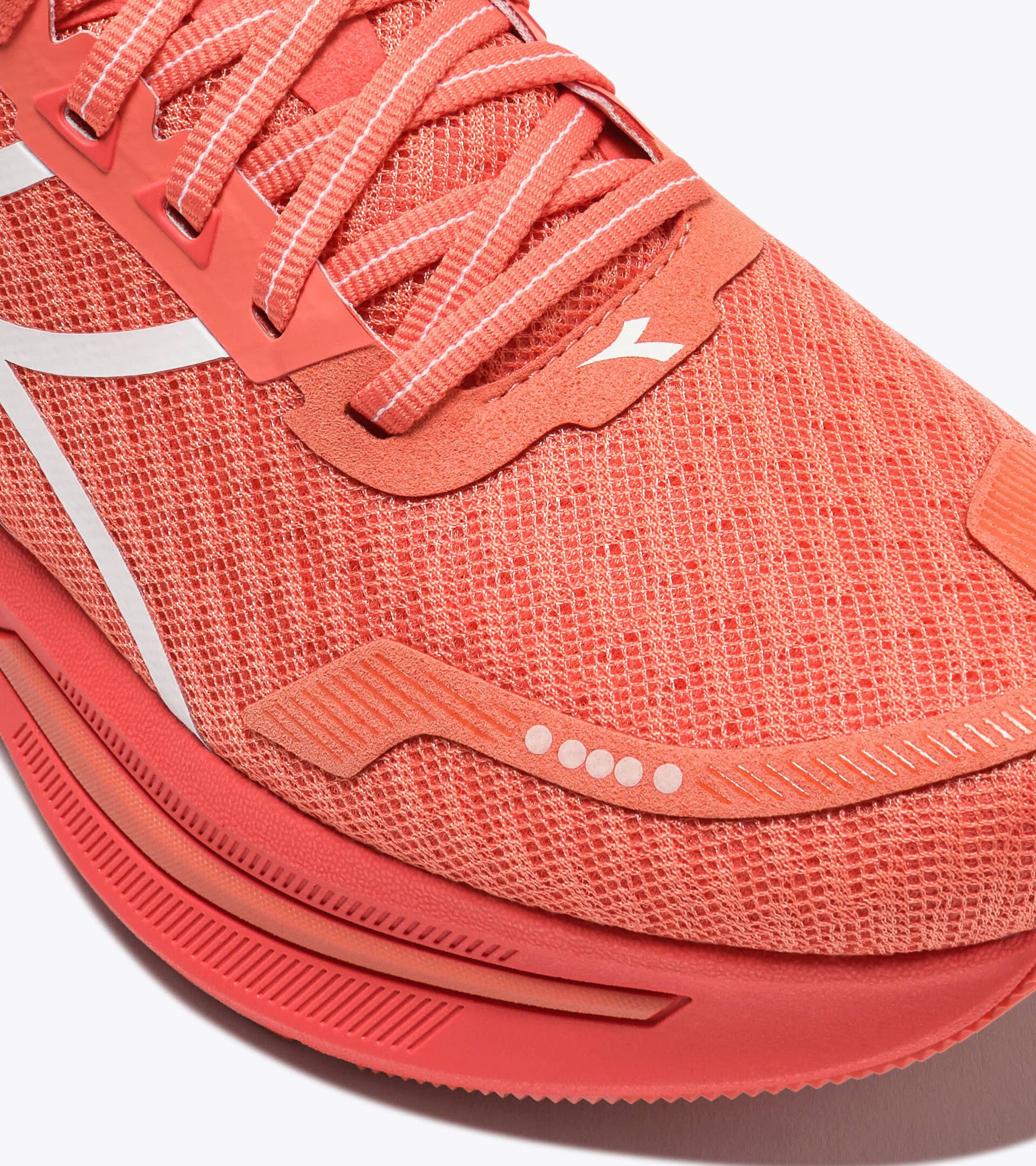 Diadora Women's Cellula 2 - Coral / Hot Coral