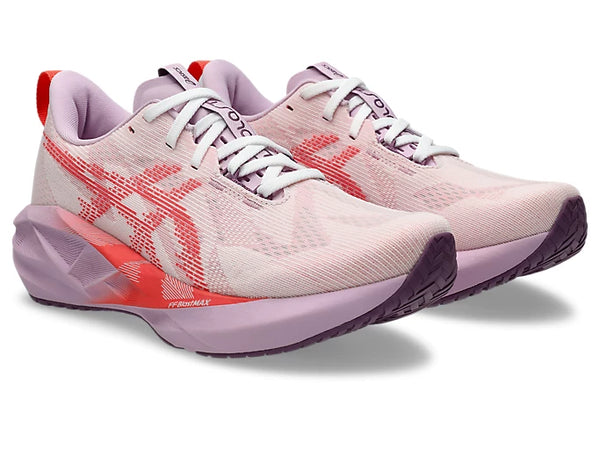 Asics Women's NOVABLAST 5 - white/coral reef