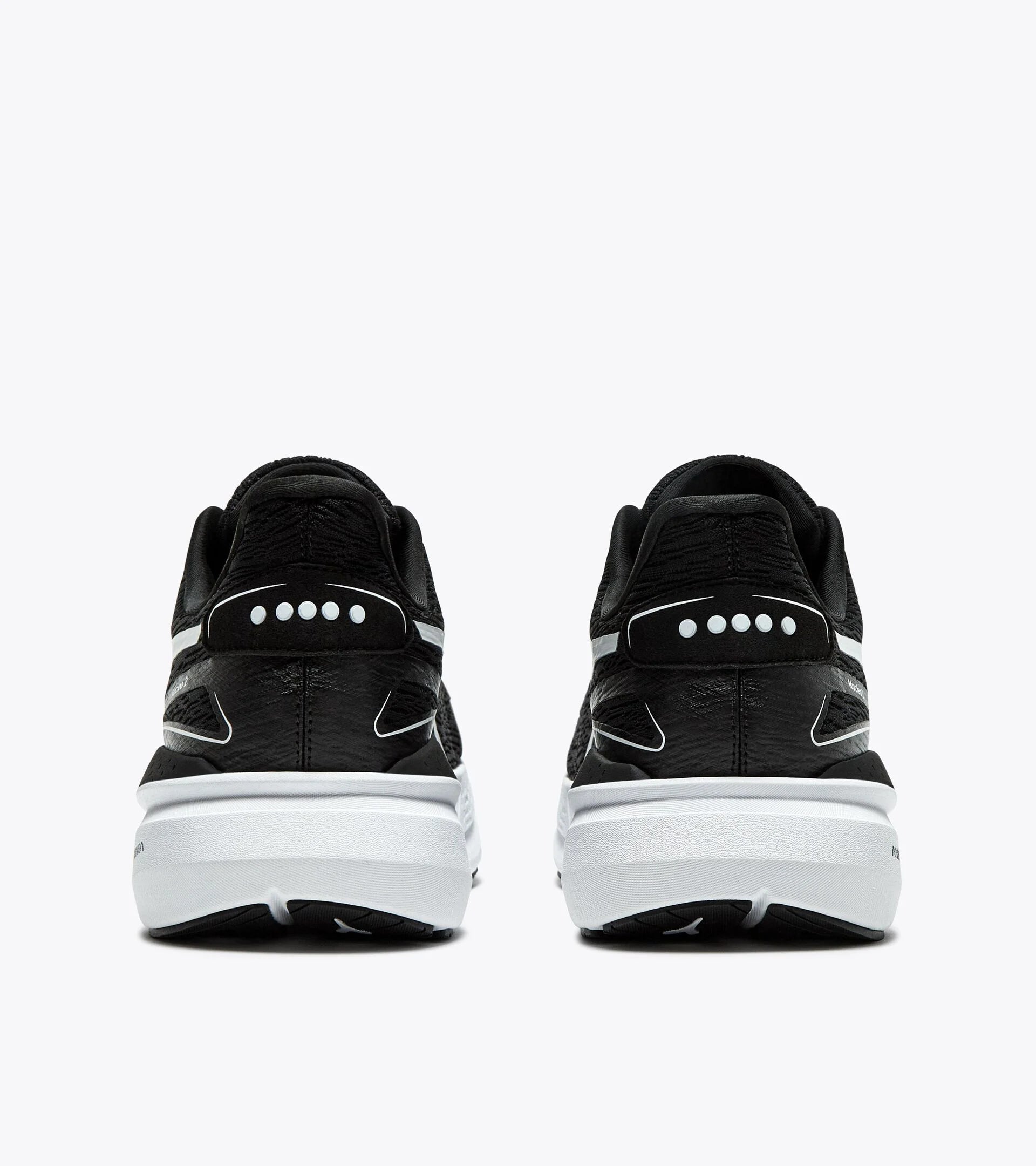 Diadora Men's Nucleo 2 - Black/White