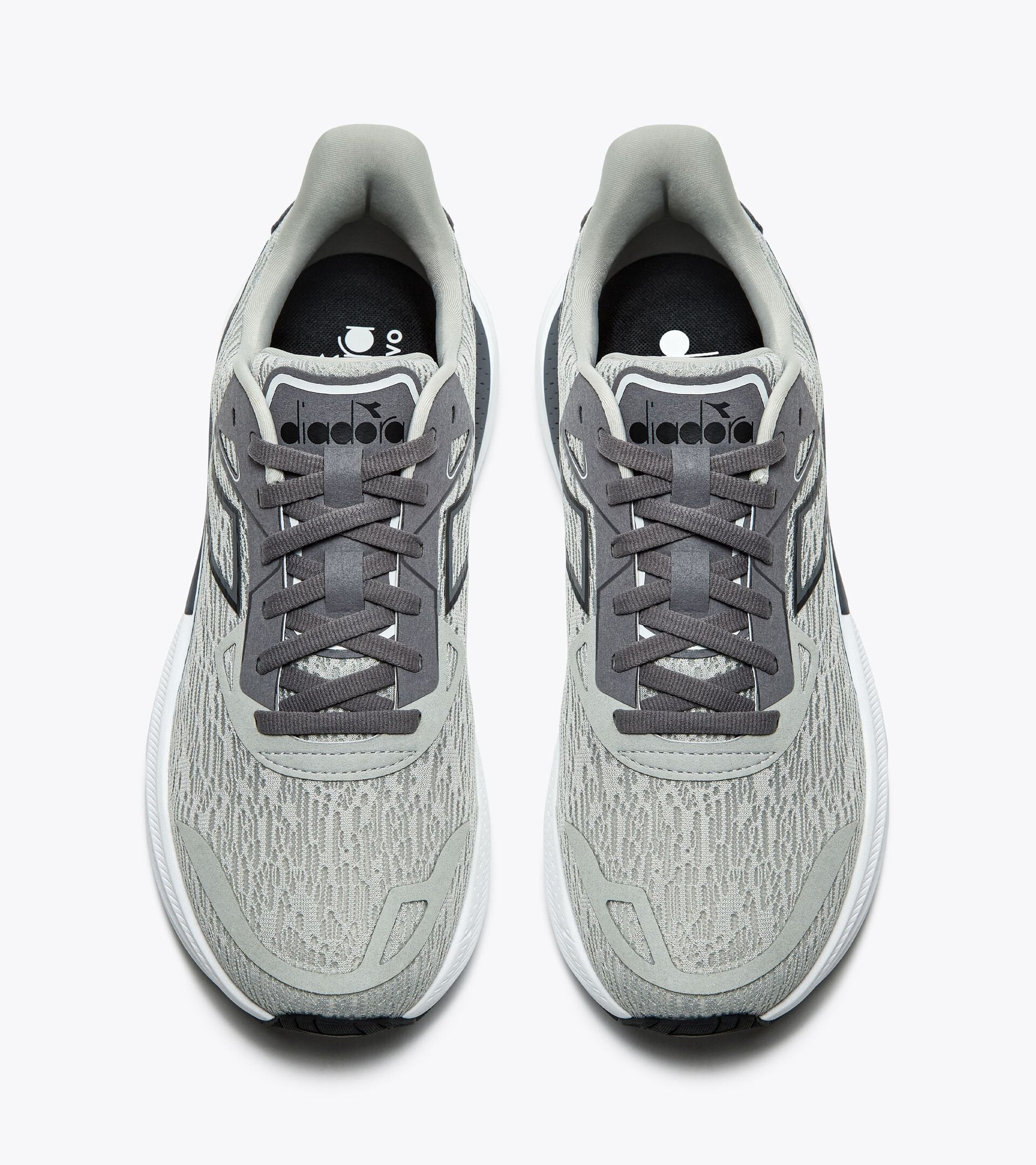 Diadora Men's Nucleo 2 - Silver/Steel Gray/Black