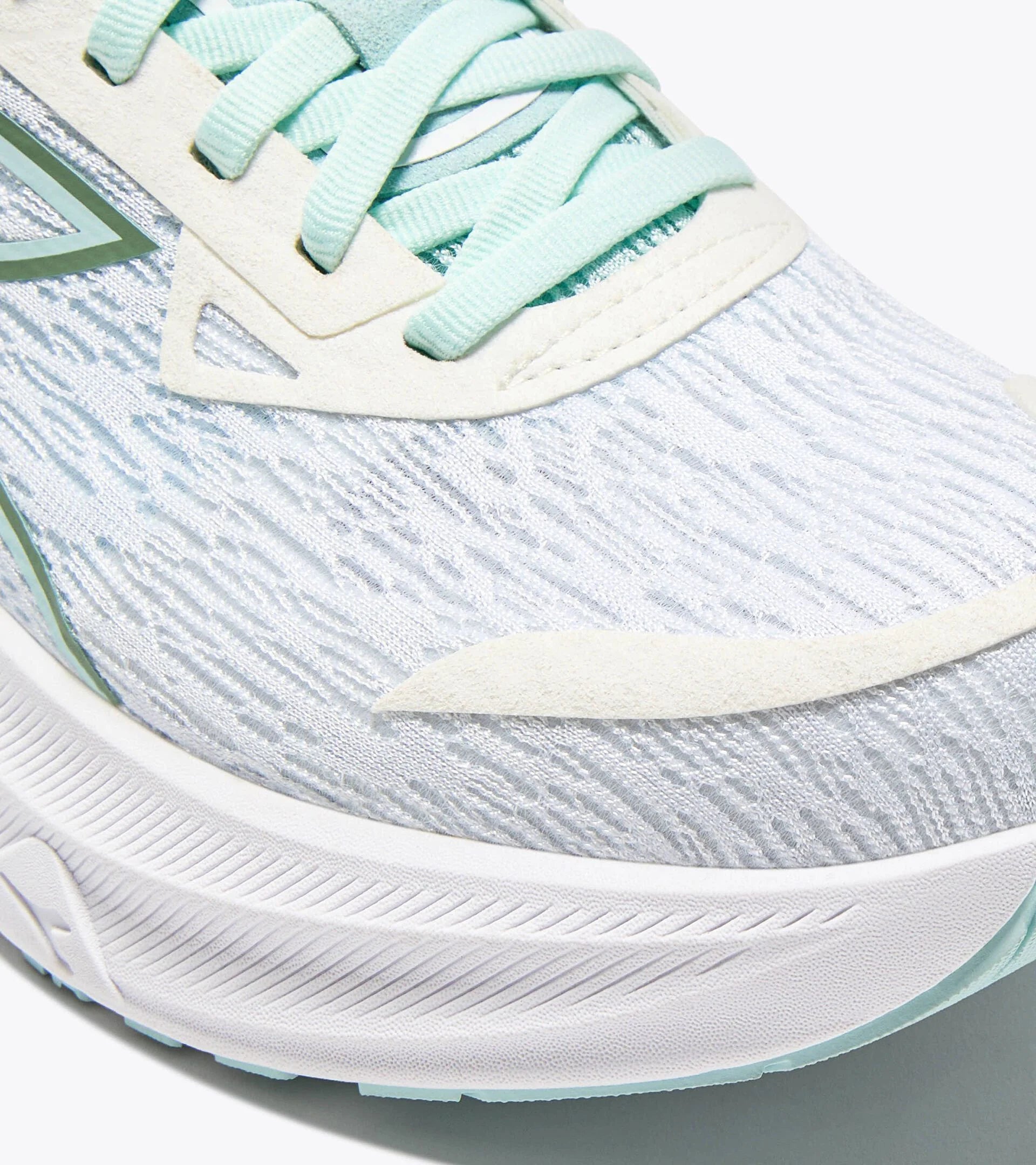 Diadora Women's Nucleo 2  - White/Pastel Blue