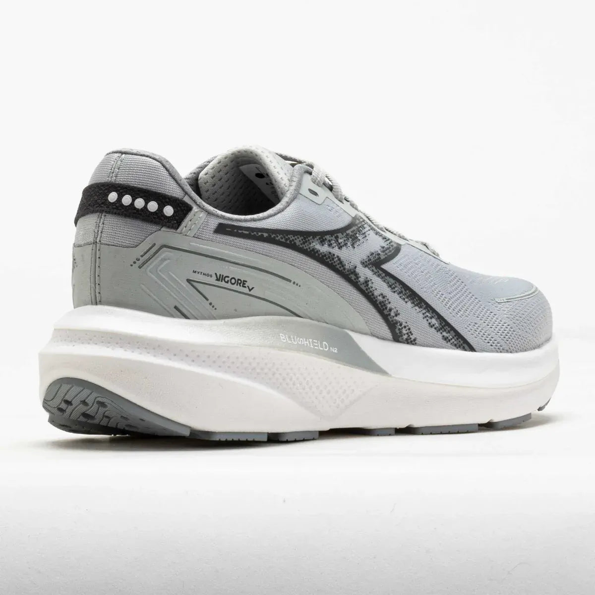 Diadora Women's Mythos Vigore V - Silver / Forged Iron