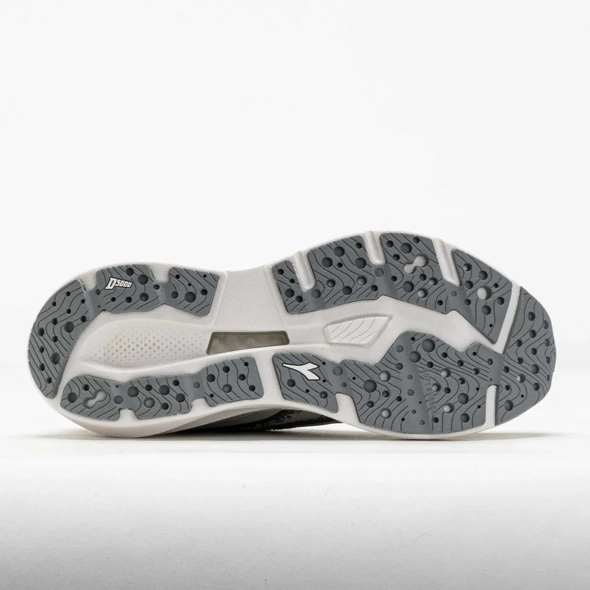 Diadora Women's Mythos Vigore V - Silver / Forged Iron