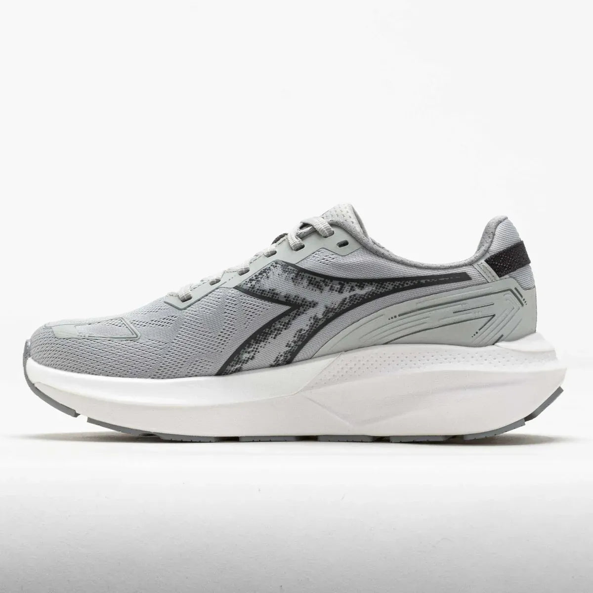 Diadora Women's Mythos Vigore V - Silver / Forged Iron