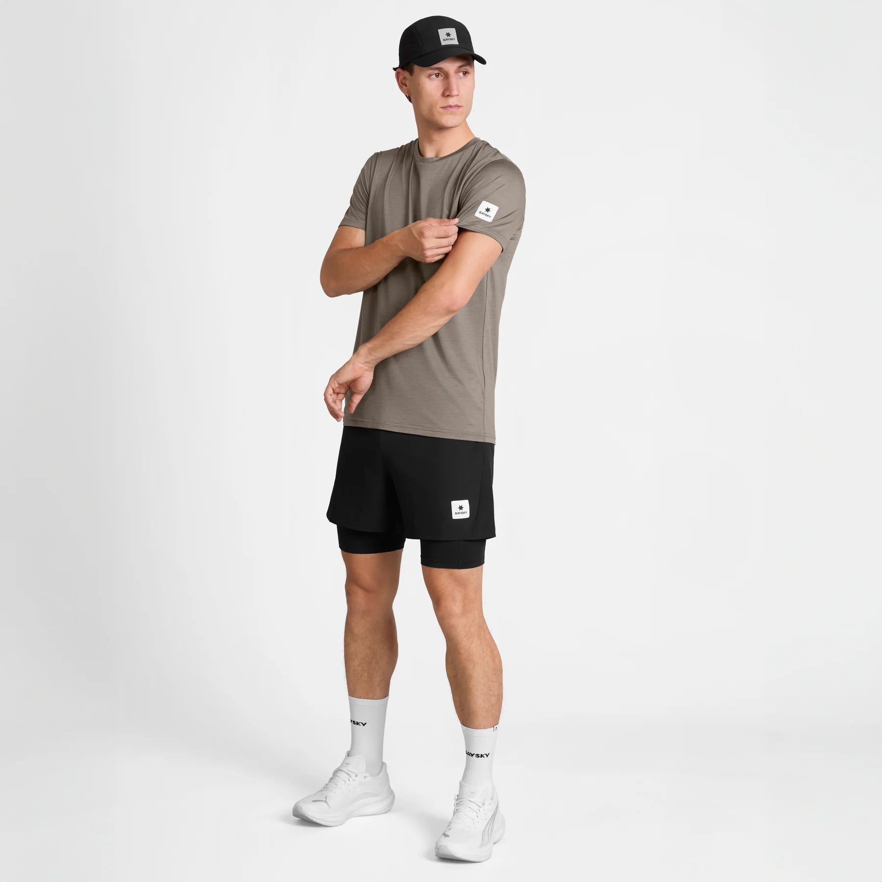 SAYSKY Men's Clean Pace T-Shirt - Taupe