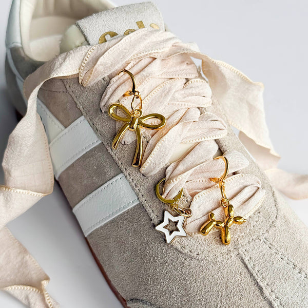 Leo + Lee Shoe Charm and Lace Sets