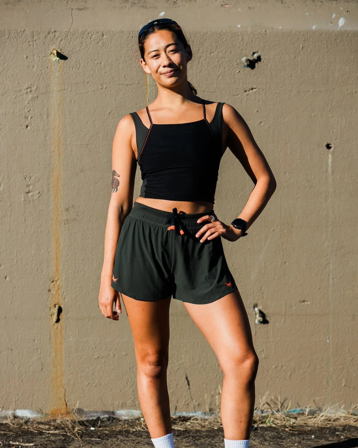 Dust Women's Trail Crop - Forest Black