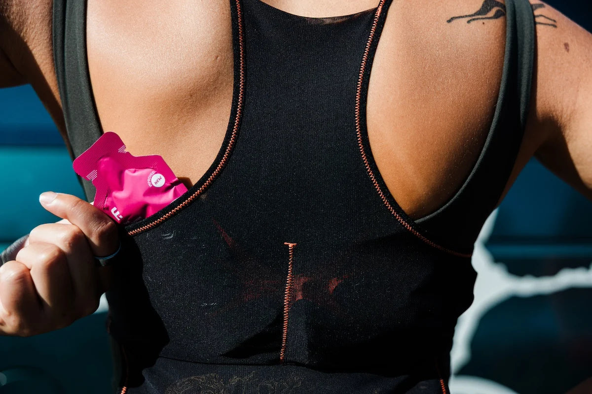 Dust Women's Trail Crop - Forest Black