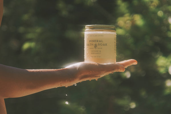 Circular Living Mineral Bath Soak, Vetiver & Bergamot