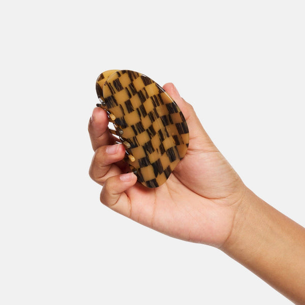 CHUNKS Checker Claw in Mocha