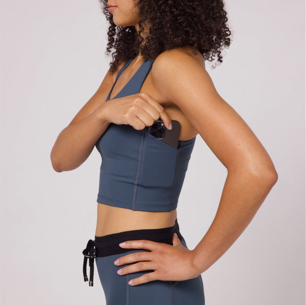 Bandit Stamina Scoop Neck Crop - Storm Grey