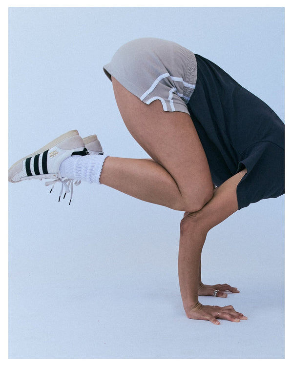 h-o-r-s-e the short short - grey