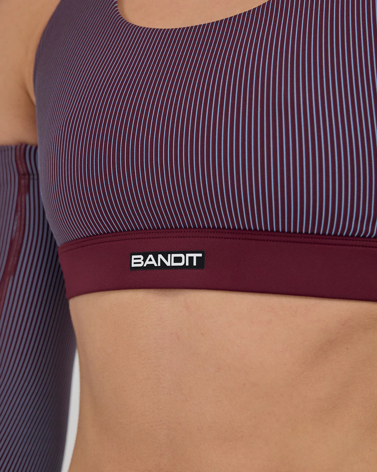 Bandit Stamina Scoop Neck Crop - Fig with Vintage Blue
