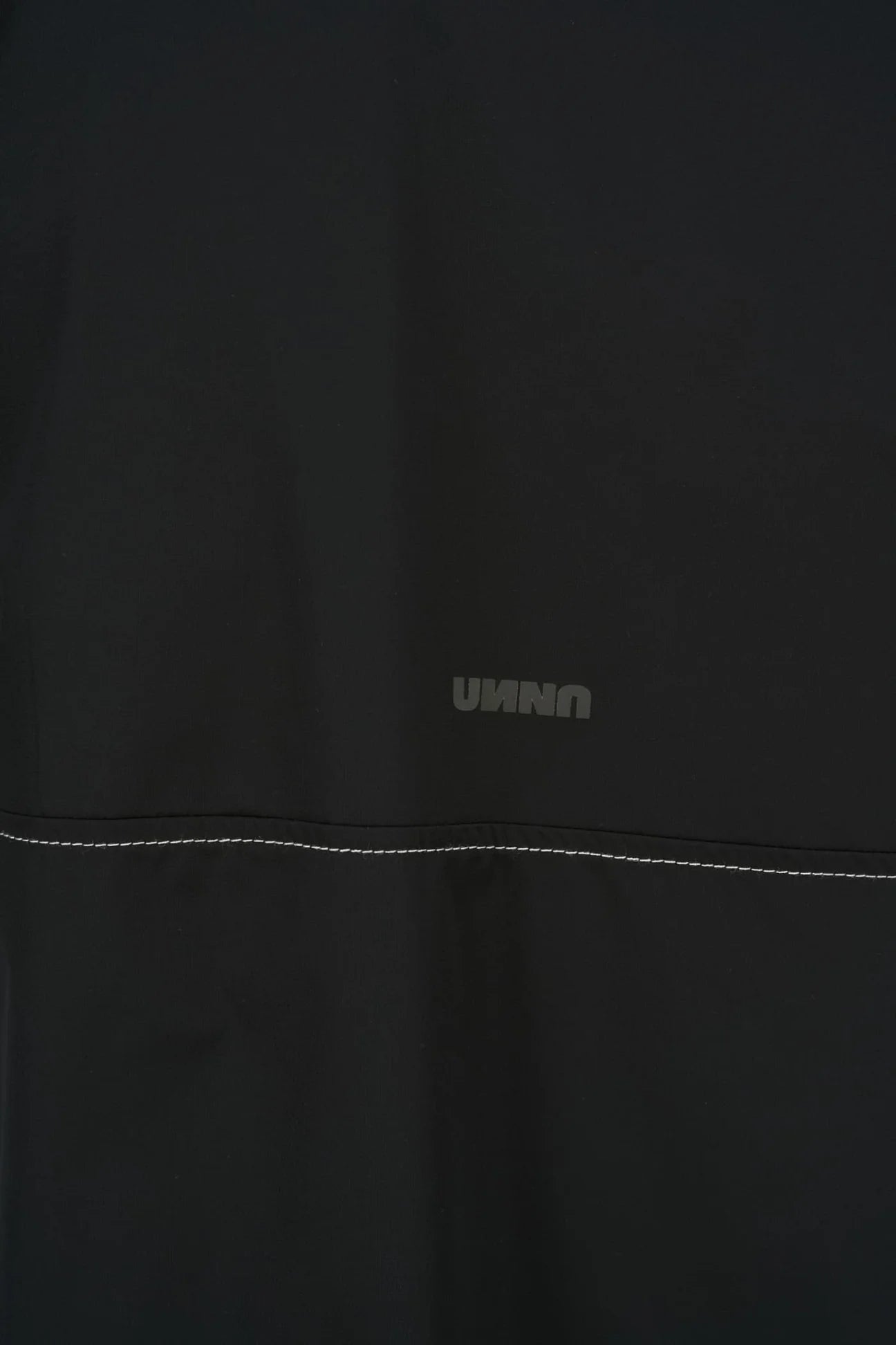 UNNA Unisex Run Wild Shirt - Black