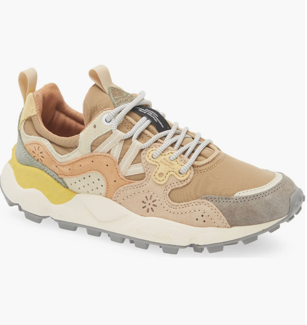 Flower Mountain Yamano 3 - Grey / Light Papaya