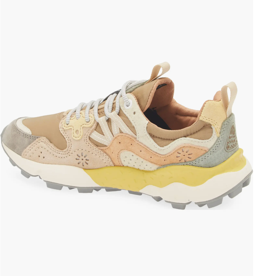 Flower Mountain Yamano 3 - Grey / Light Papaya