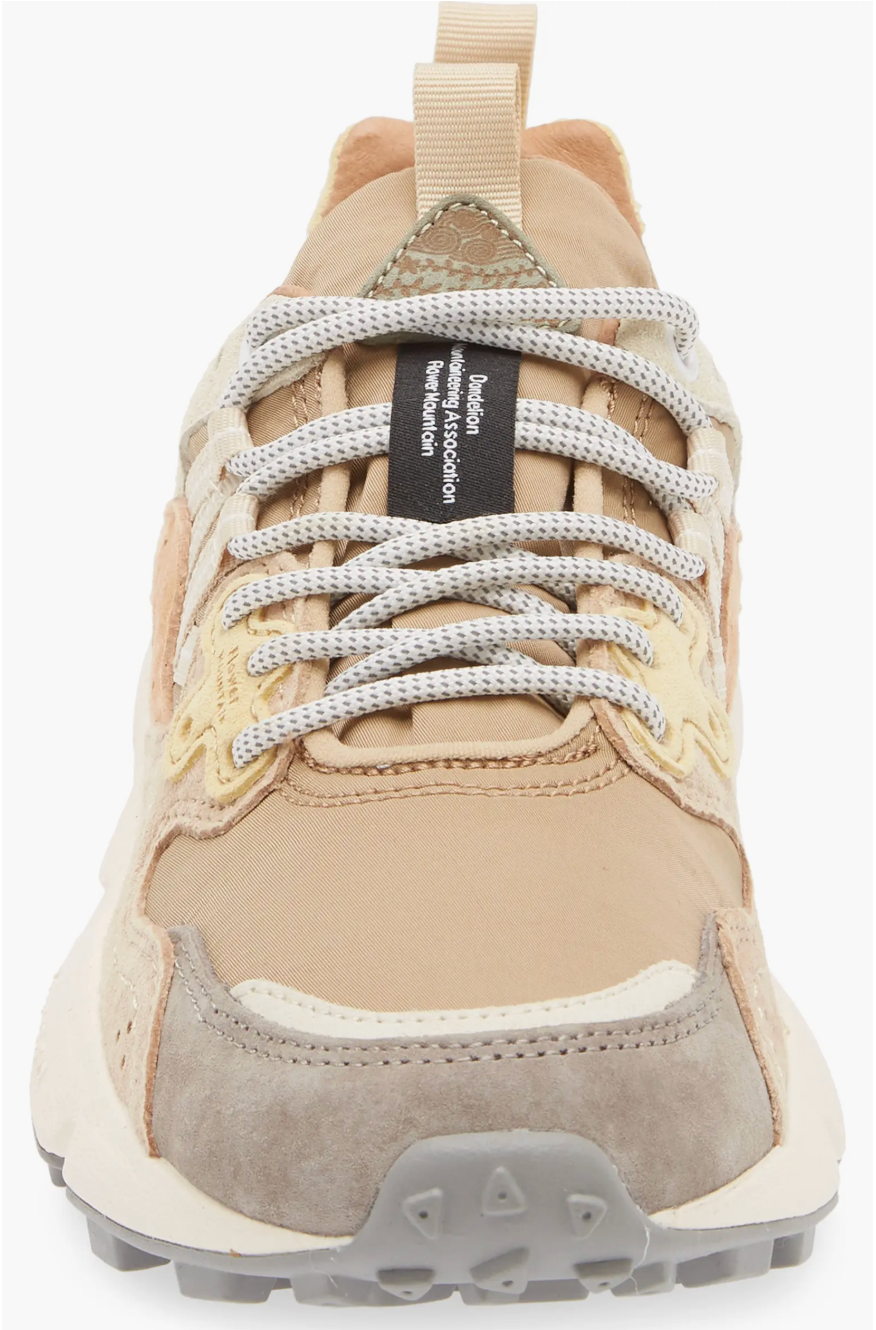 Flower Mountain Yamano 3 - Grey / Light Papaya