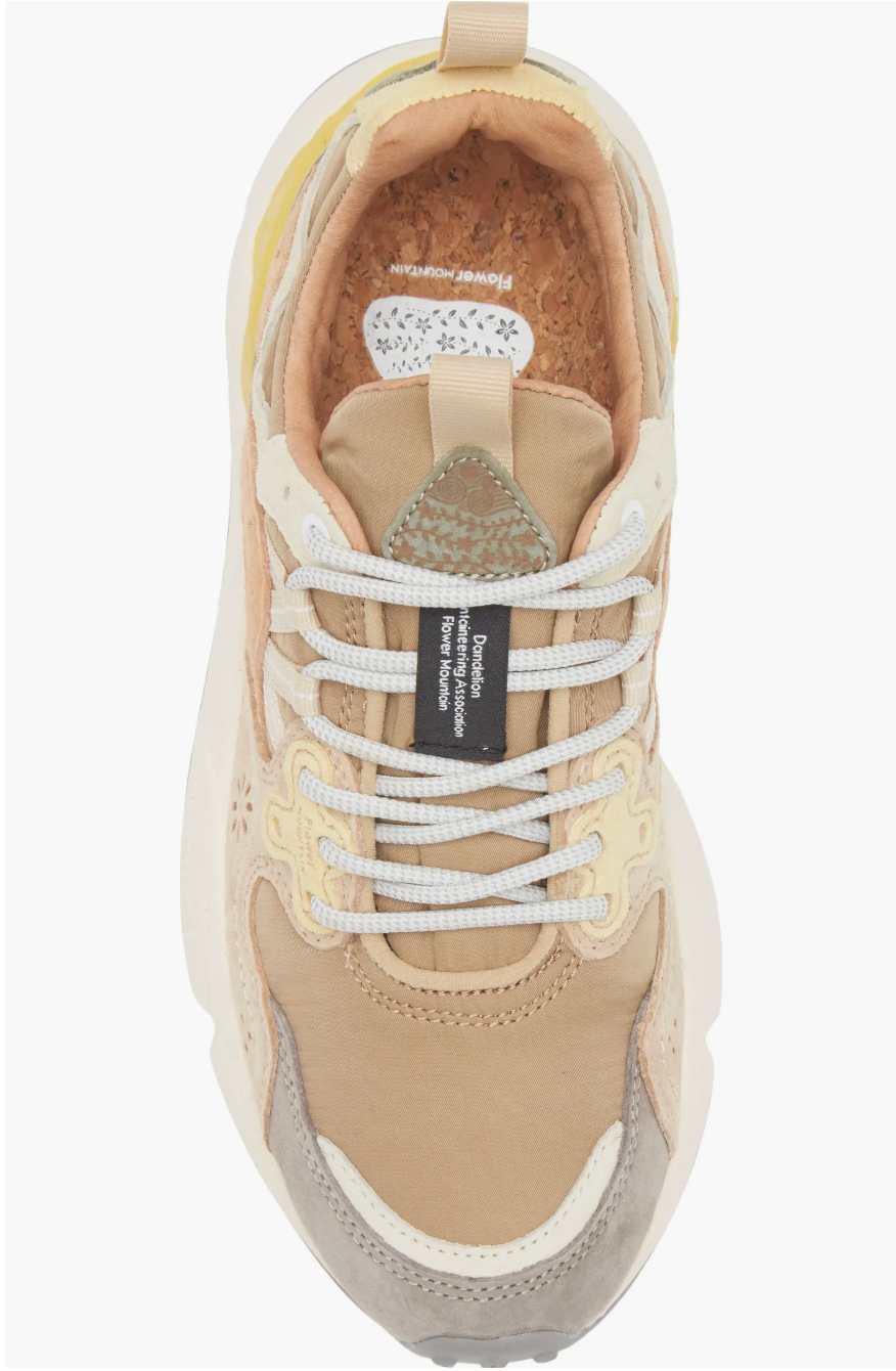 Flower Mountain Yamano 3 - Grey / Light Papaya