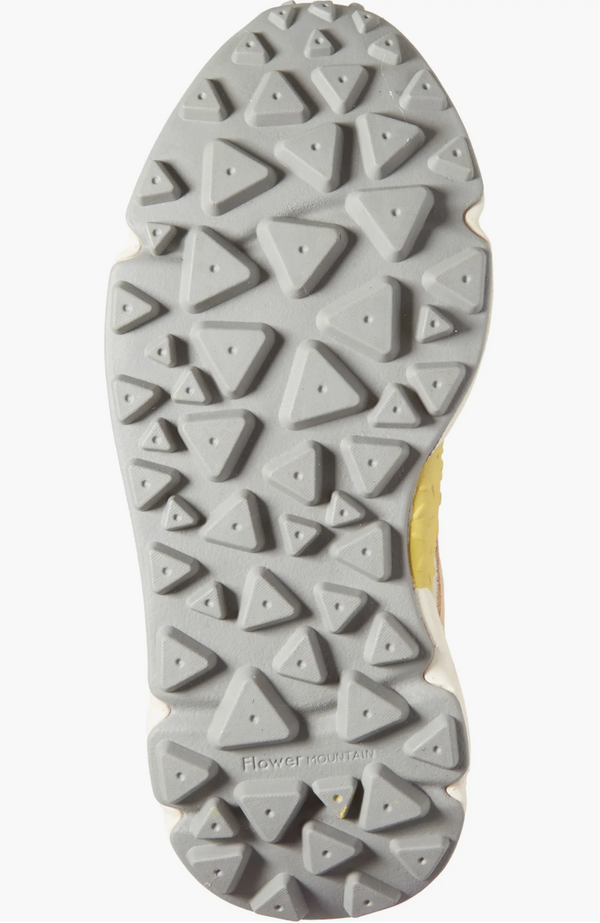 Flower Mountain Yamano 3 - Grey / Light Papaya