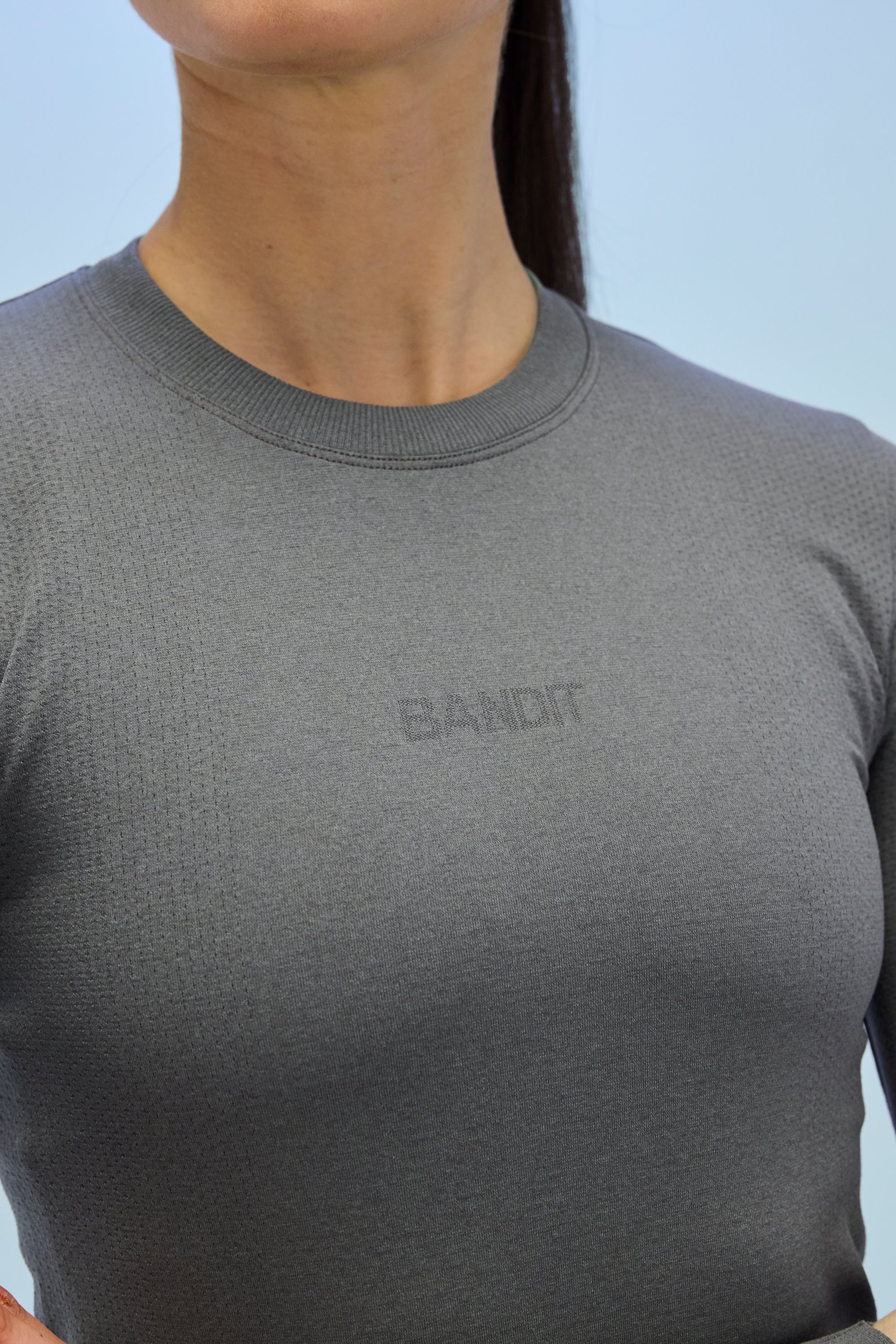 Bandit Women's Seamless Wool Blend Long Sleeve - Shadow
