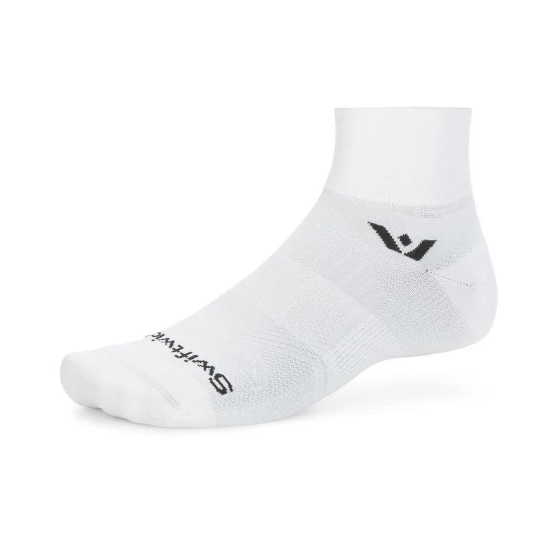 Swiftwick Aspire Quarter Crew - Circuit White