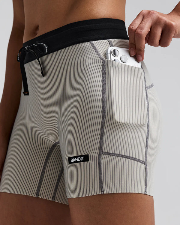 Bandit Women's Striped Cadence™ 5" Compression Shorts - Plaster / Slate