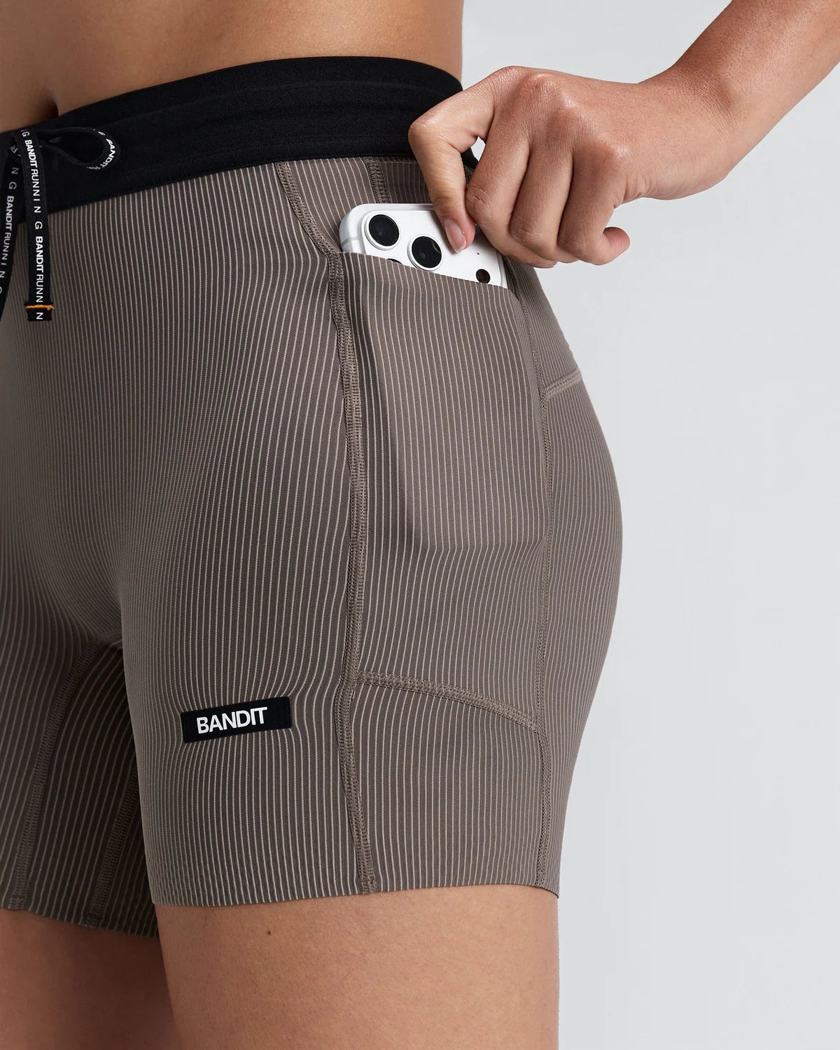 Bandit Women's Striped Cadence™ 5" Compression Shorts - Concrete Taupe / Cocoa