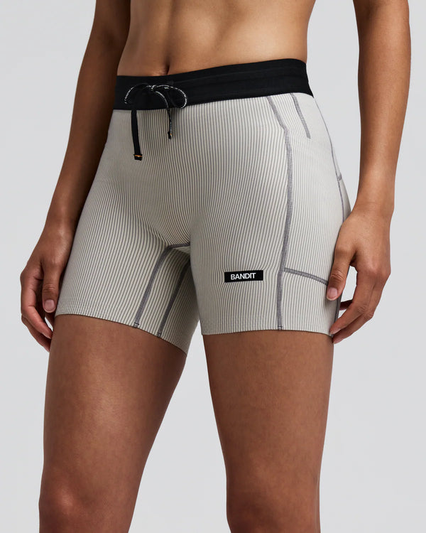 Bandit Women's Striped Cadence™ 5" Compression Shorts - Plaster / Slate