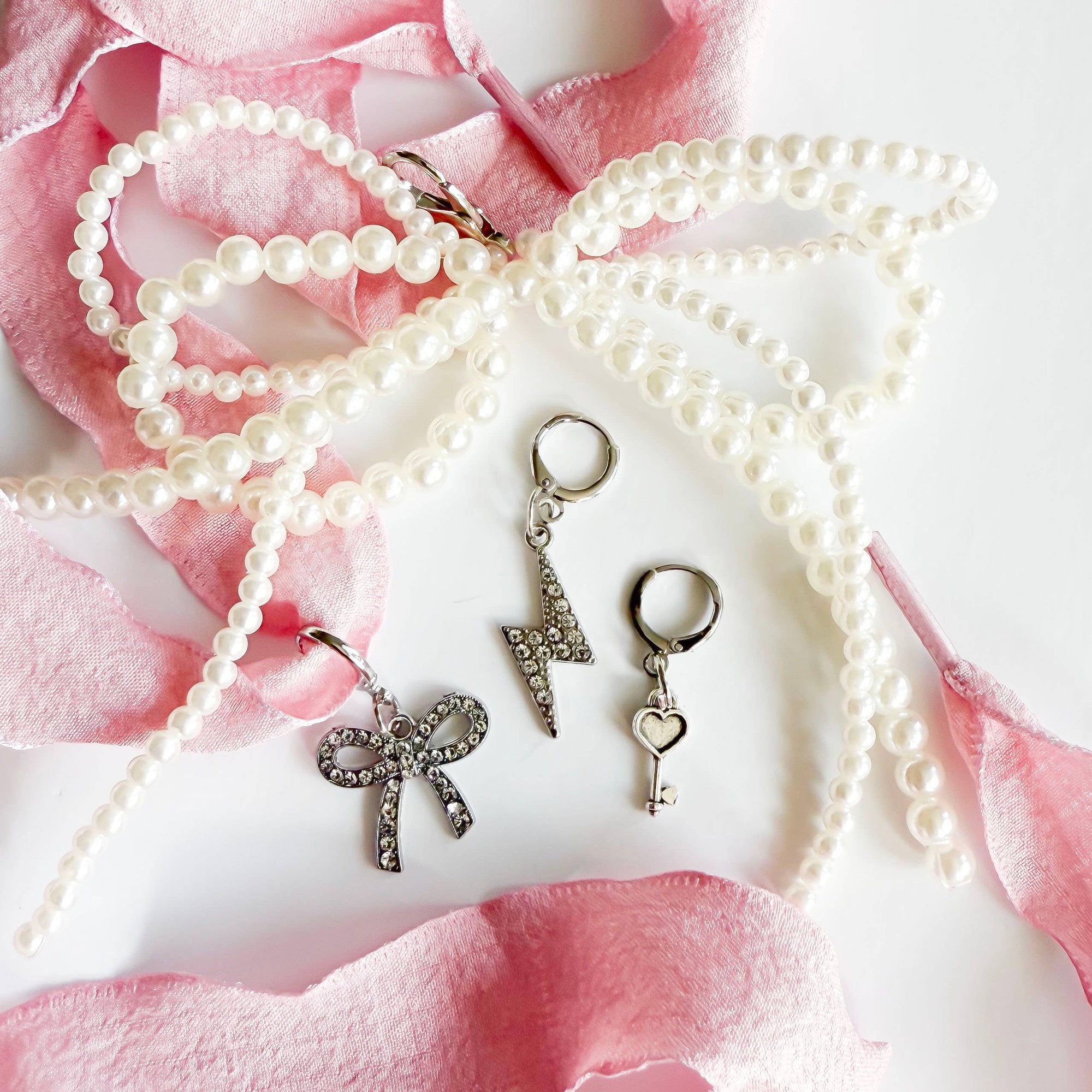 Leo + Lee Shoe Charm and Lace Sets