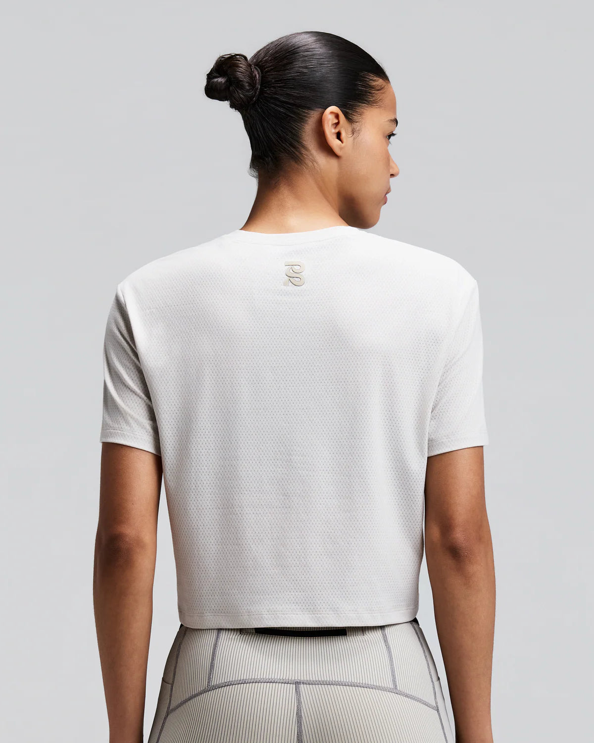 Bandit Women's Micromesh™ Cropped Run Tee - Plaster