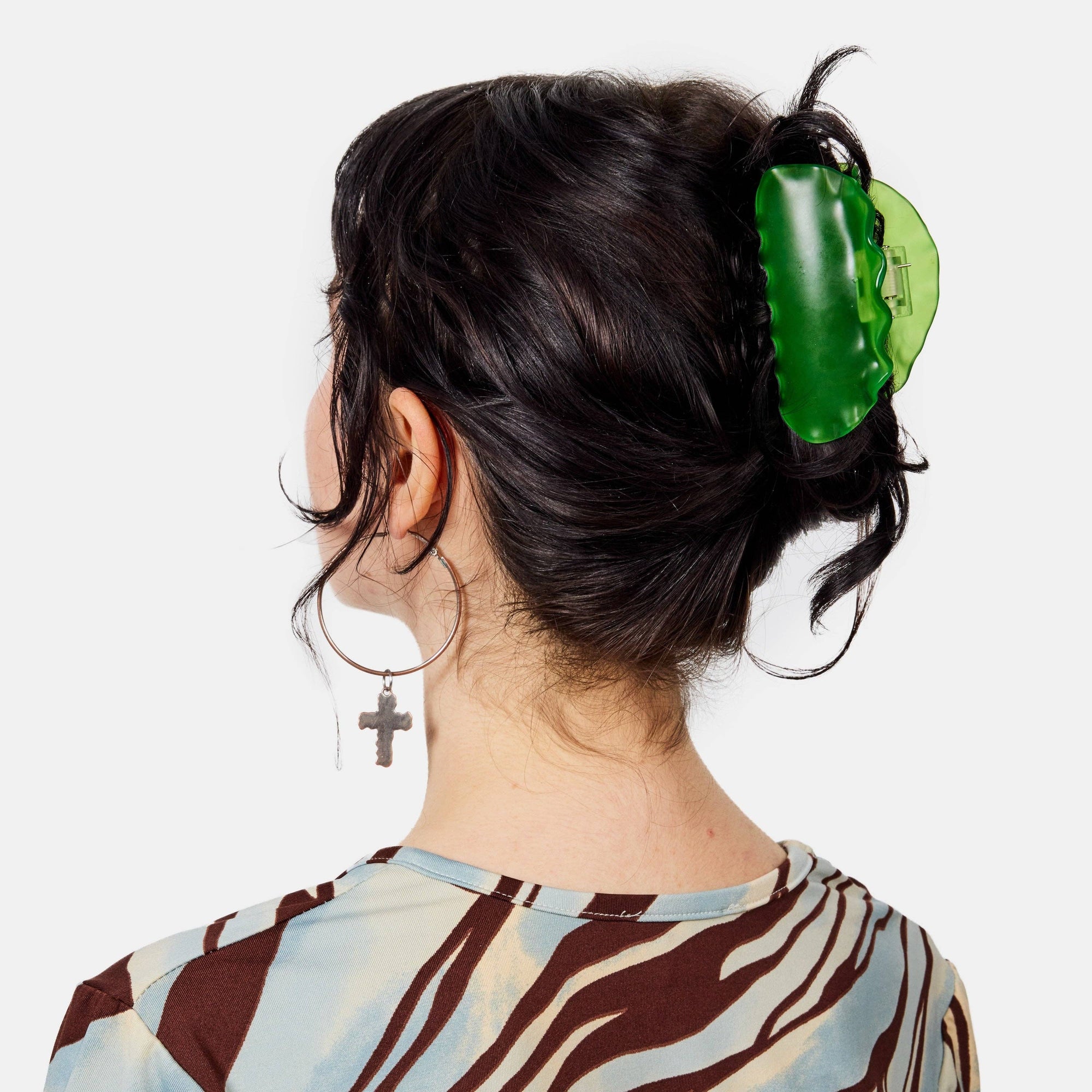CHUNKS Suki Claw in Green Ruffle