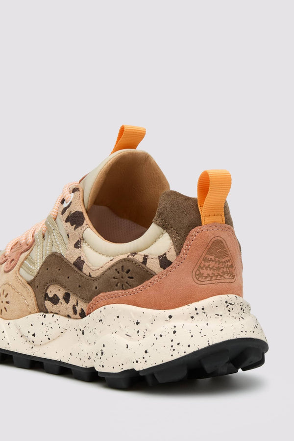 Flower Mountain Yamano 3 - Beige/Brown