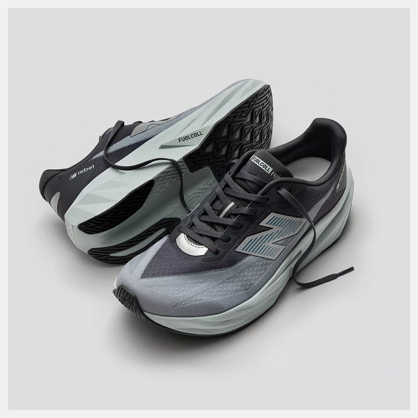 New Balance Men's FuelCell Rebel v5 - Grey / Blue