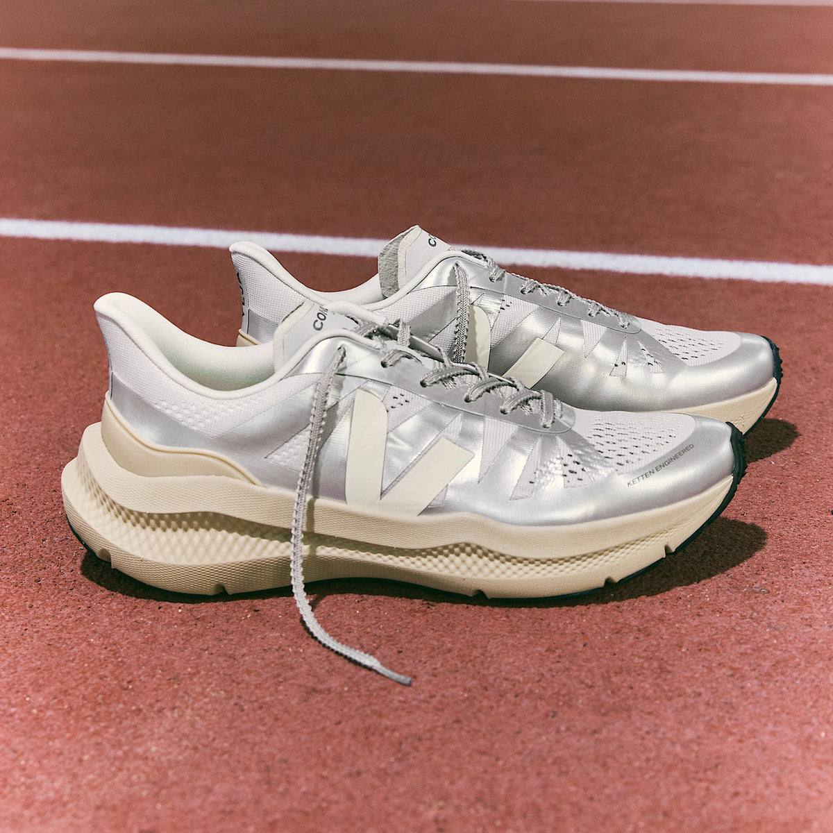 VEJA Condor 3 Advanced Engineered Mesh - Silver Almond