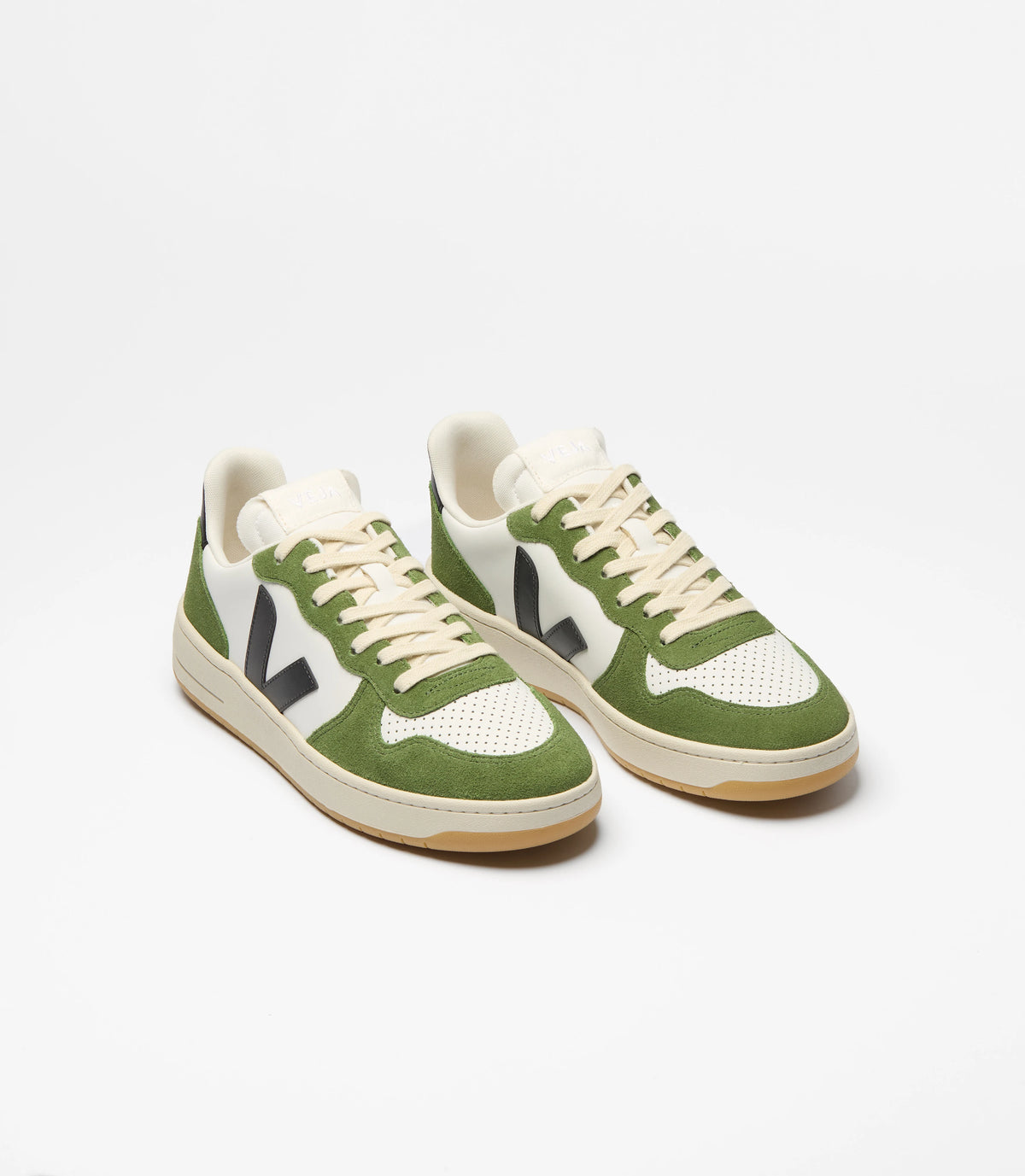VEJA V-10 Leather White Black Militar