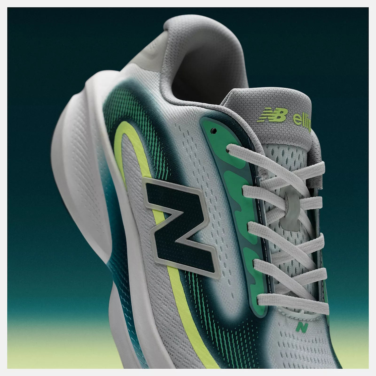 New Balance Women's Ellipse v1 - Green / Green